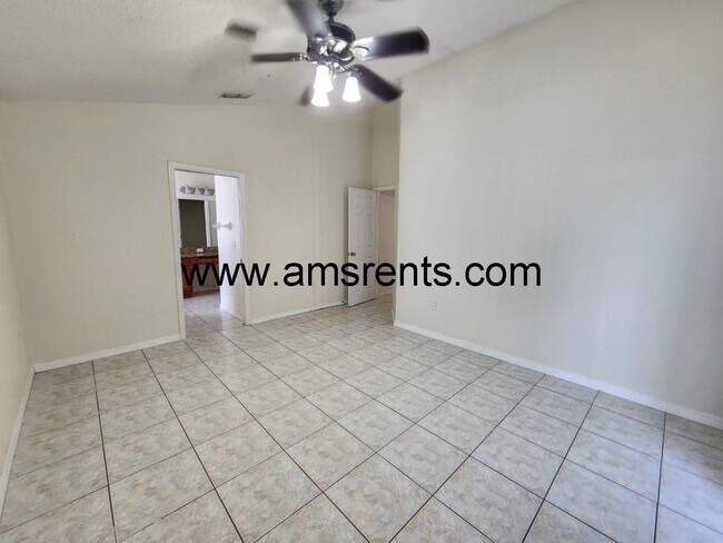Building Photo - Pool House in Remington Pointe