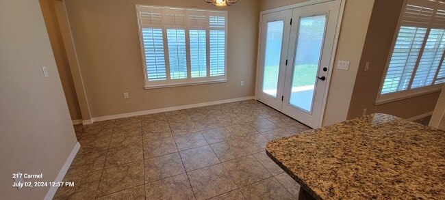Building Photo - IMPRESSIVE LARGE HOME IN NORTHEAST CLOVIS