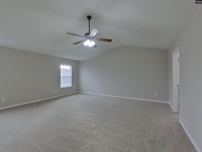 Building Photo - 750 Chariot Way