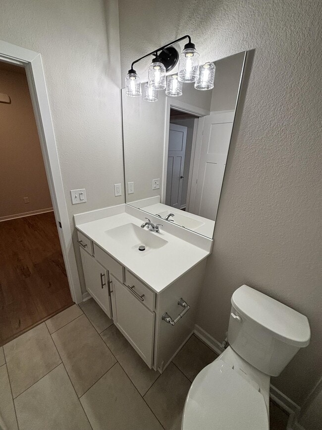 Building Photo - 10514 Button Bush Dr