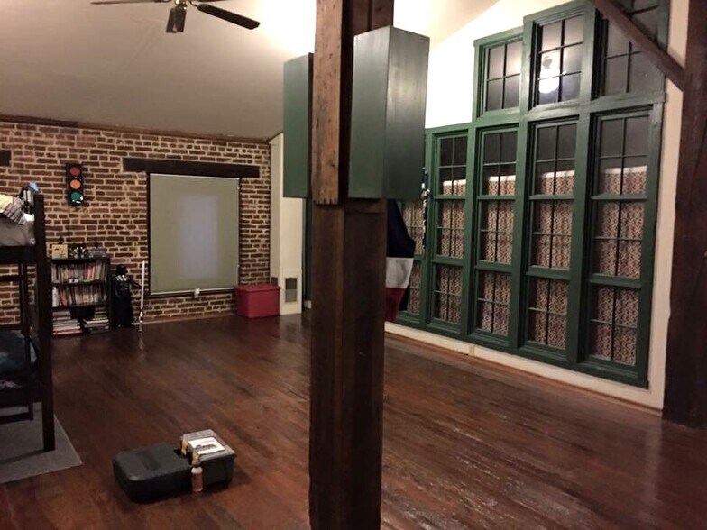 Bedroom - 11 Spruce St