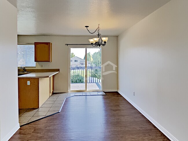 Building Photo - 88 E 2325 S