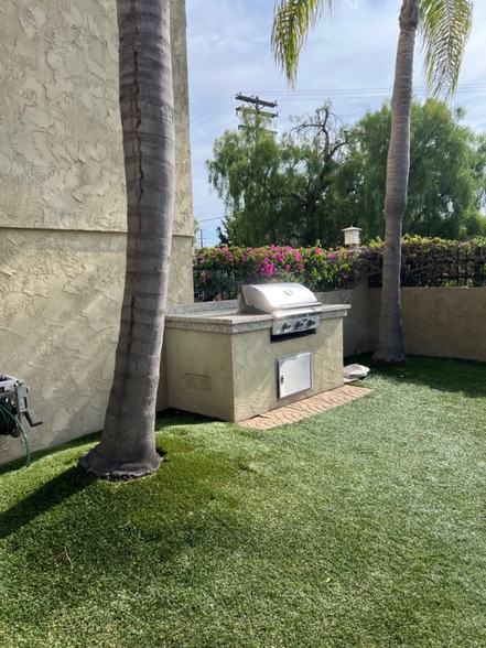 Building Photo - 836 W Pennsylvania Ave