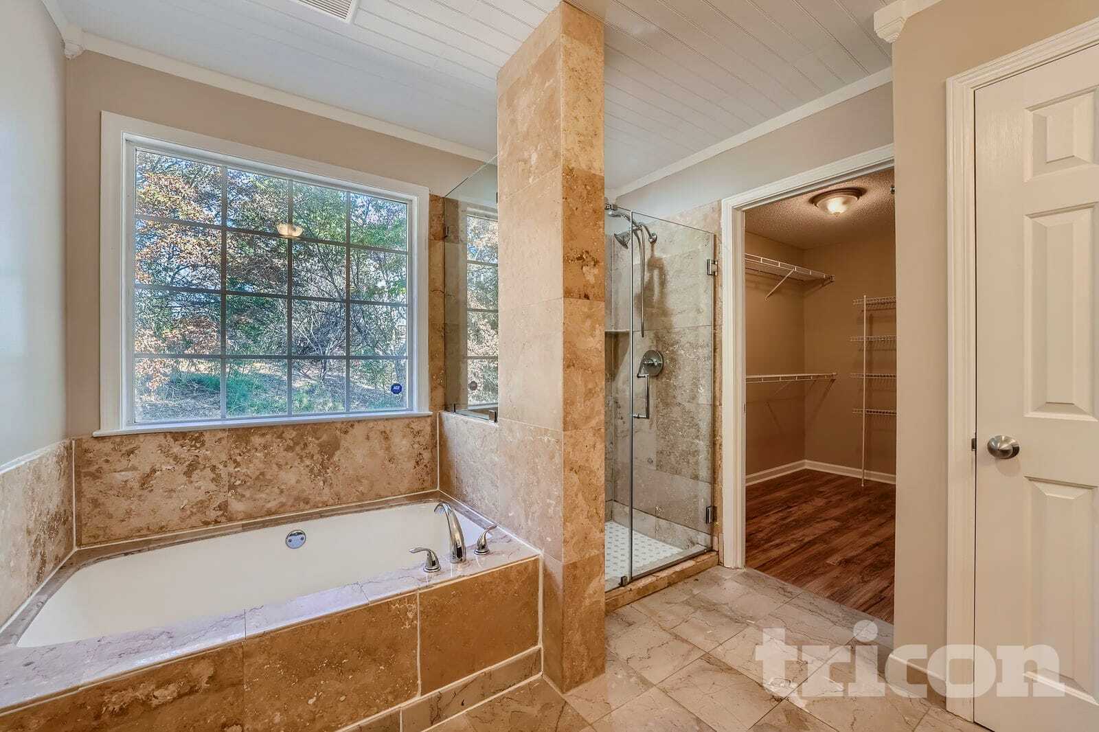 Building Photo - 5910 Haterleigh Dr