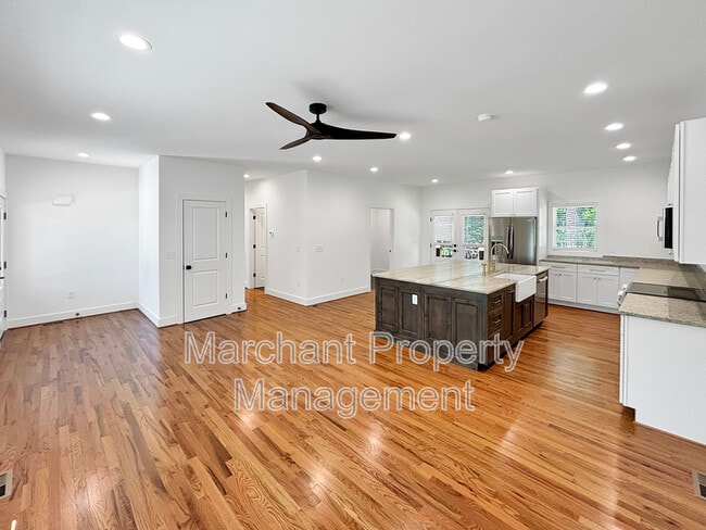 Building Photo - 3717 Greenpond Rd