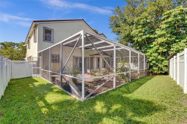 Building Photo - 10730 NW 56th Ct