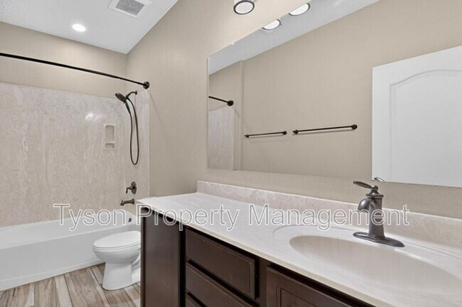 Building Photo - 8727 Placitas Roca Rd