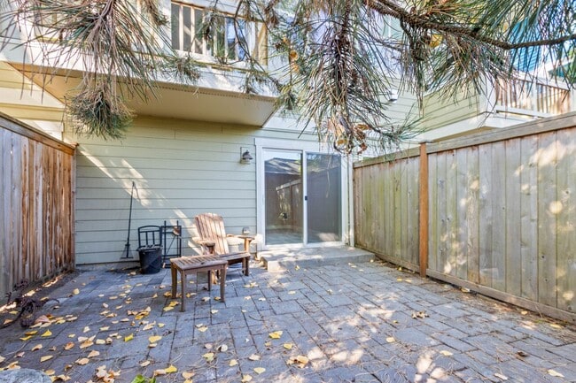 Building Photo - 3bd/3ba Seattle House