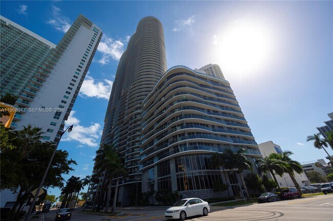 Building Photo - 488 NE 18th St