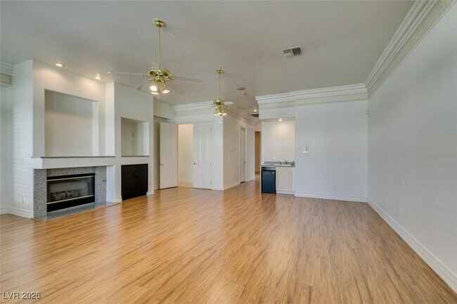 Building Photo - 8706 Mesa Madera Dr