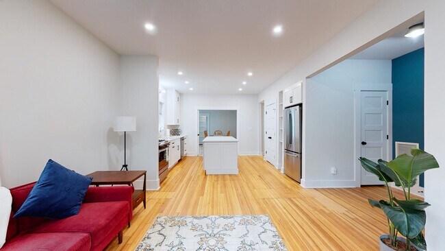 Building Photo - 276-278 Willow St