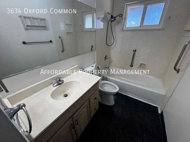 Building Photo - 3634 Oxford Common