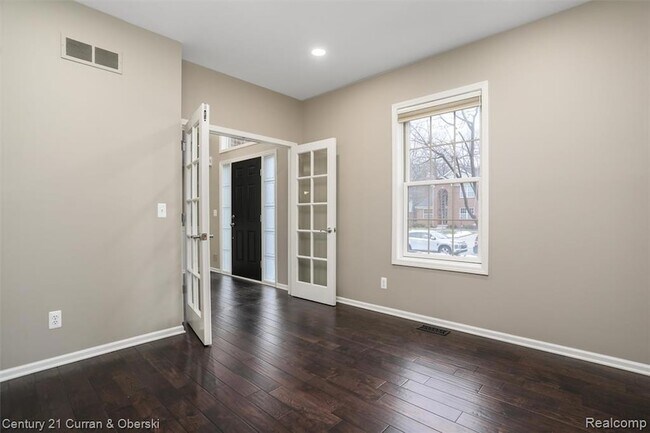 Building Photo - 41656 Steinbeck Glen
