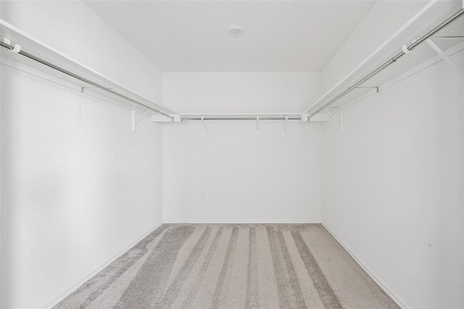 Building Photo - 14120 Purple Azalea Dr
