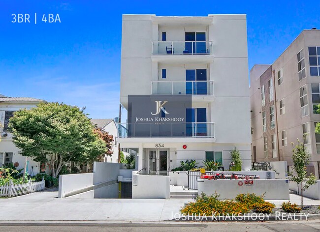 Building Photo - 834 S Shenandoah St