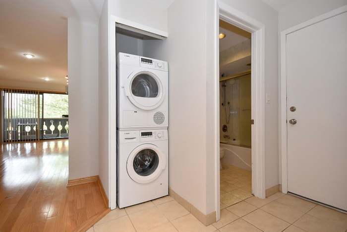Washer/Dryer - 20 Parkside Ct