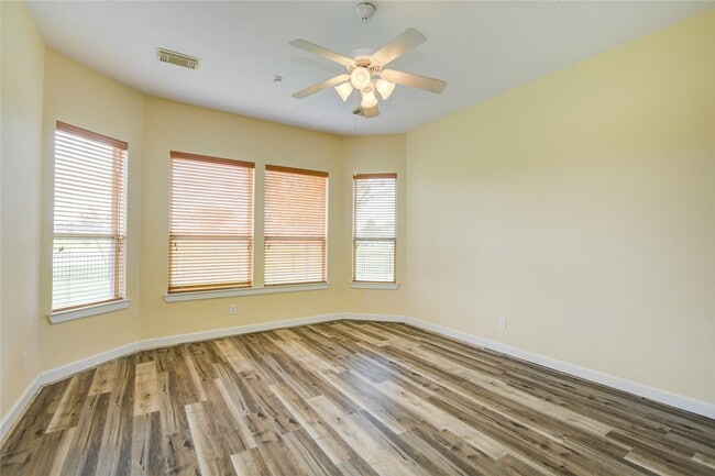 Building Photo - 18907 Manor Spring Ct
