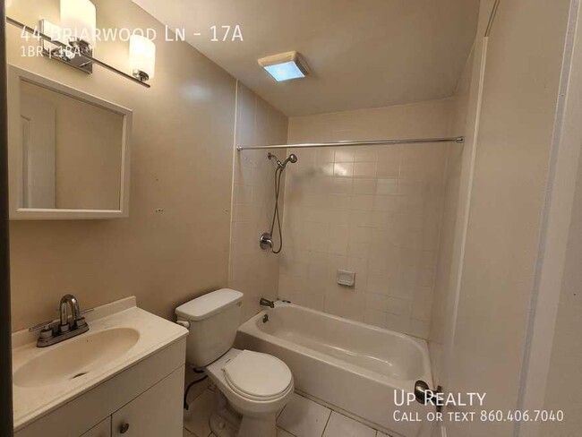 Building Photo - 40-44 Briarwood Ln