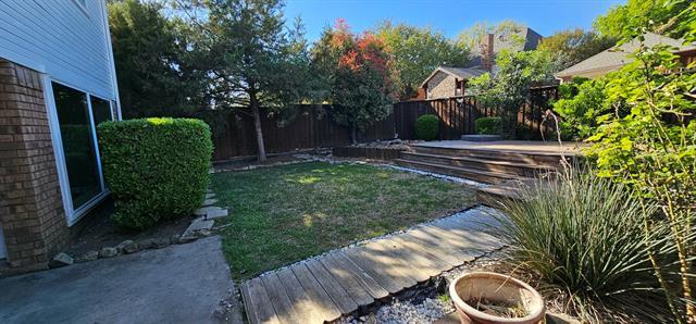 Building Photo - 1813 Weanne Dr