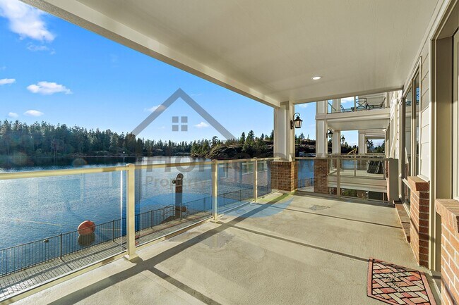 Building Photo - 355 W Waterside Dr