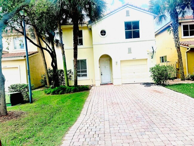 Building Photo - 4147 Meade Way