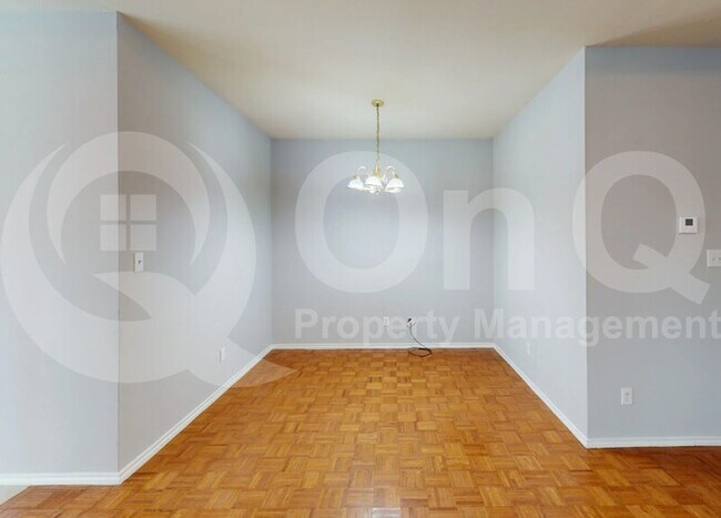 Building Photo - 2320 Hunters Run Dr