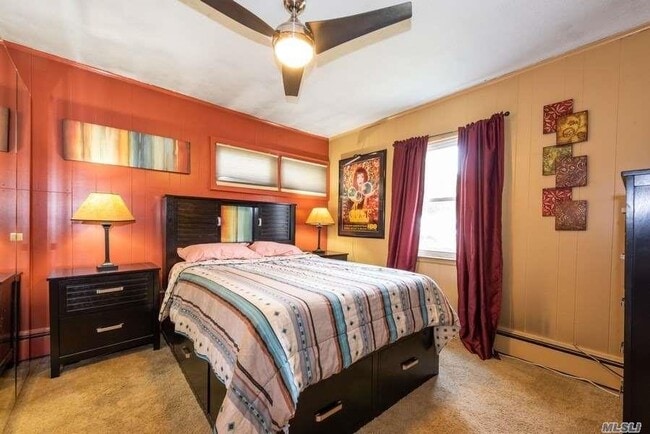 Building Photo - 341 Pin Oak Ln