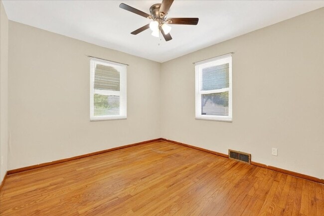 Building Photo - 9319 Aster Ave