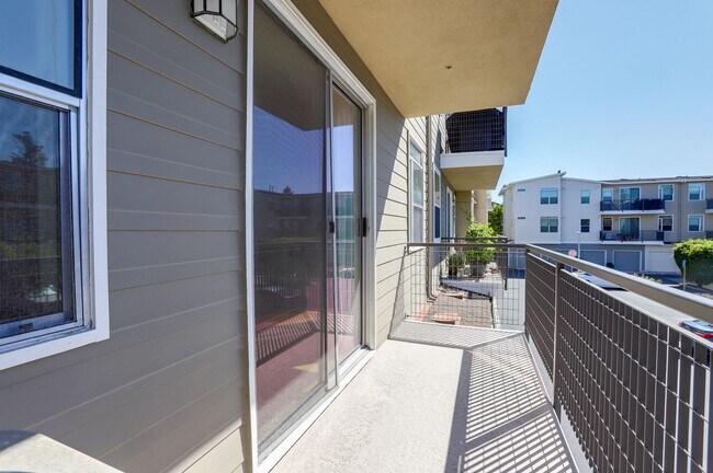 Building Photo - Modern 2BR / 2BA Condo | Garage Parking | Walk to VTA Light Rail | YouTube Tour