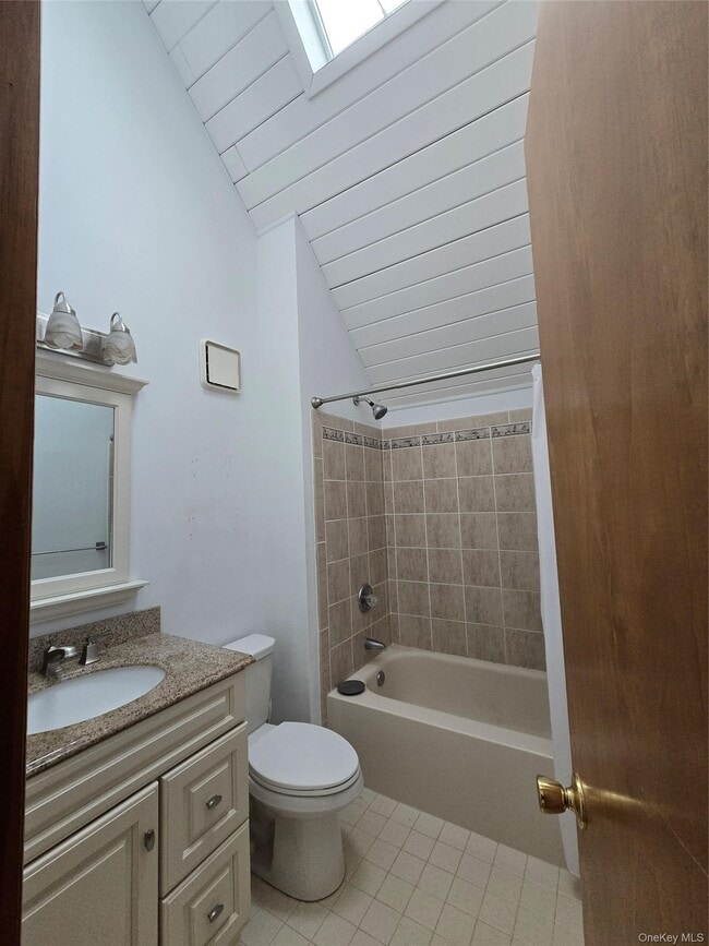 Building Photo - 36 Ten Broeck Ln