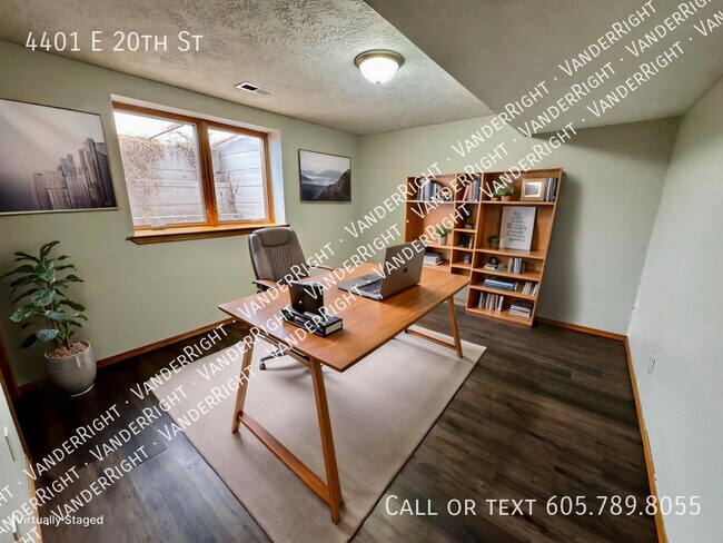 Building Photo - 4401 E 20th St