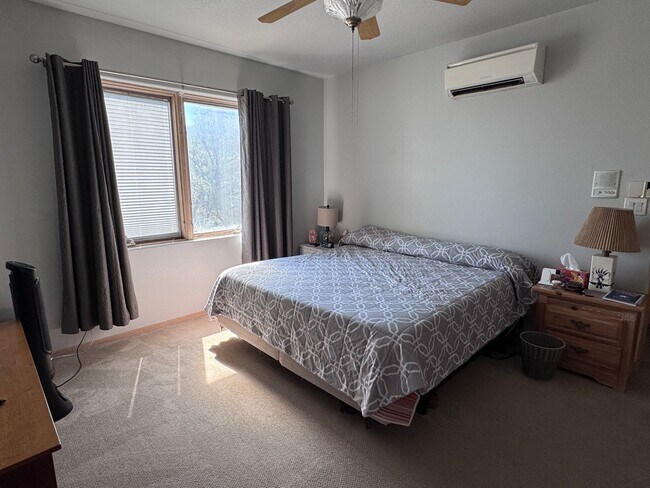 Building Photo - 3 Bedroom, 2.5 Bathroom Home in Tijeras, NM