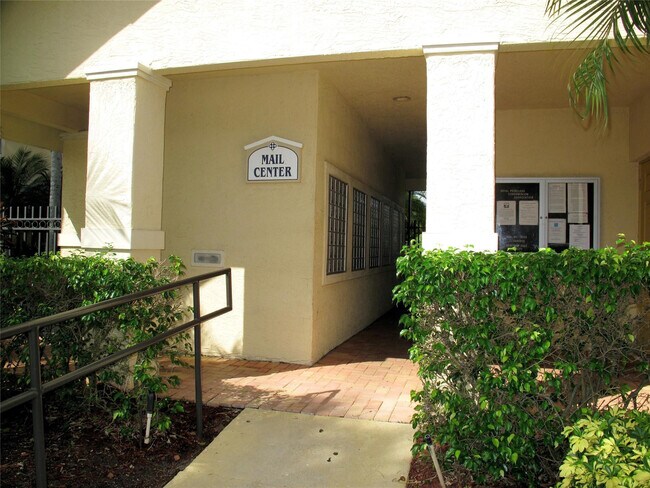 Building Photo - 1263 SW 46th Ave