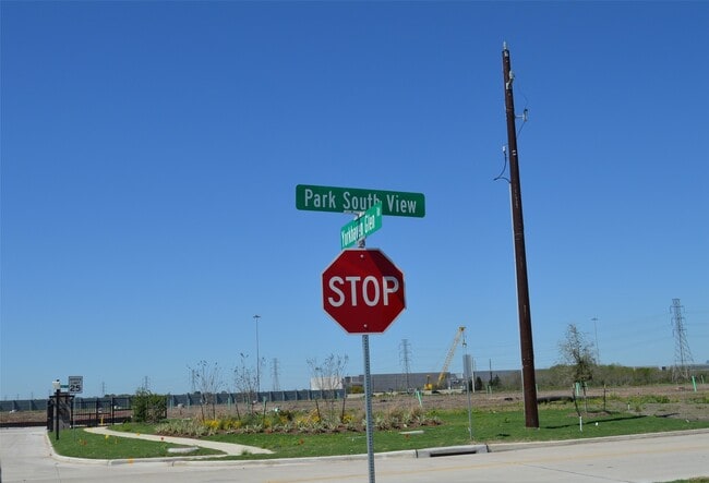 Building Photo - 10212 Berkeley Spgs Trl