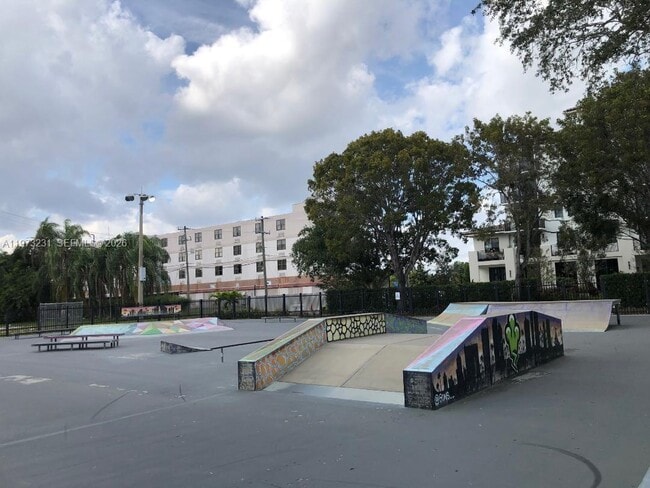 Building Photo - 17255 SW 95th Ave