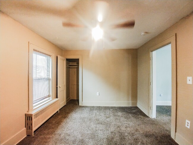 Building Photo - 2529 Reed St