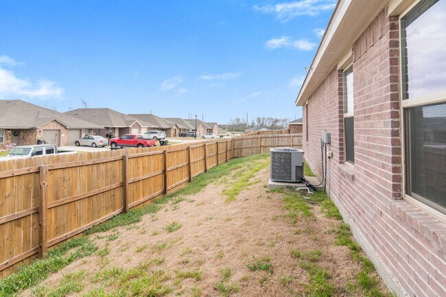 Building Photo - P2-2306 Duntov Drive Temple, TX 76504