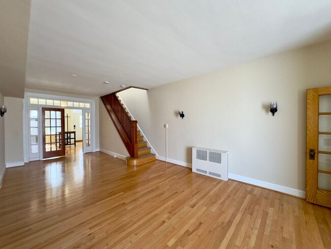 Building Photo - Charming 2Bed/1Bath Townhome in Highlandtown, Baltimore, MD!