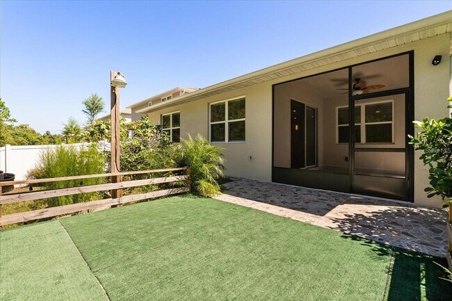 Building Photo - 4028 Southern Vis Lp