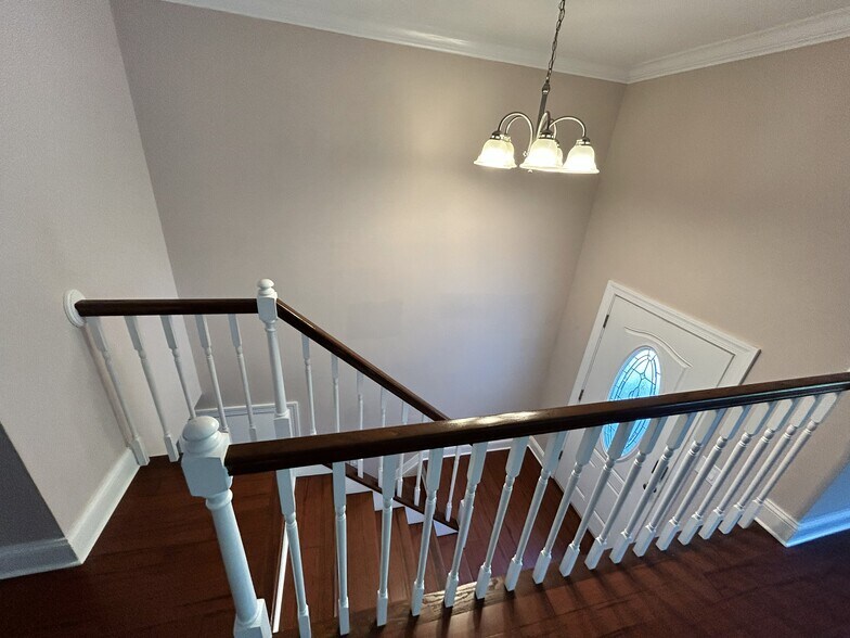 Building Photo - 2527 Vivaldi Ln