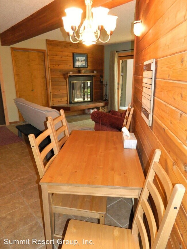 Building Photo - 2 br, 2 bath House - 533 Rainbow Village 6...