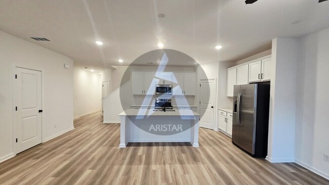 Building Photo - 3136 Marbella Cir