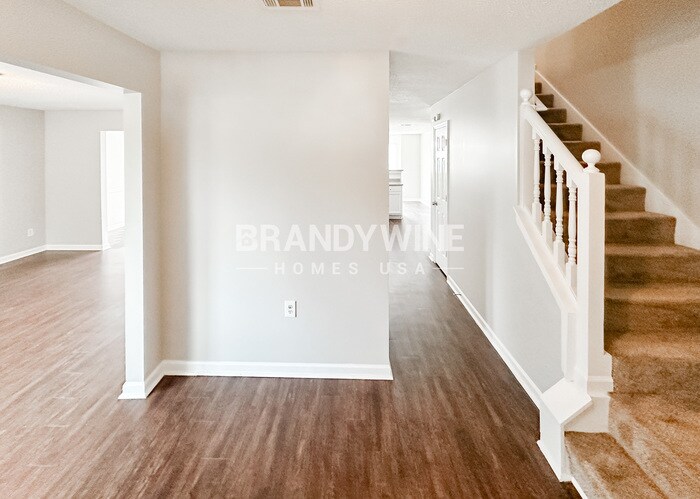 Building Photo - 2126 Mulberry Ln