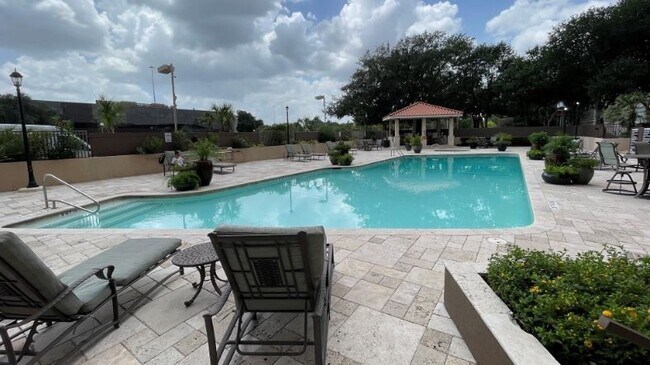 Building Photo - 3525 Sage Rd