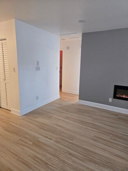 Building Photo - 2515 Arkansas Ave