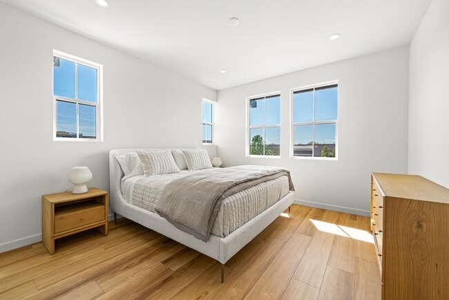 Building Photo - 212 Wakeful Wy