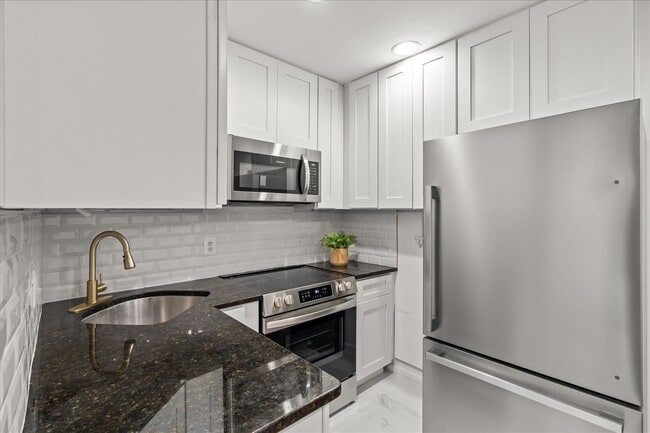 Building Photo - Stylish Trinidad 2BR/2BA Condo with Contemporary Upgrades and Skylights