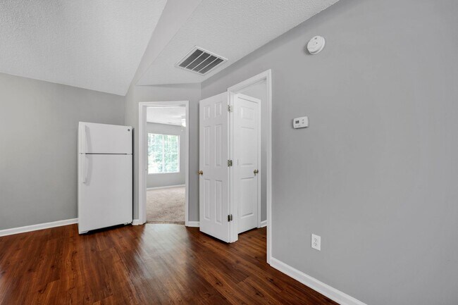 Building Photo - 2br 2ba apartment, China Grove NC - $1095....