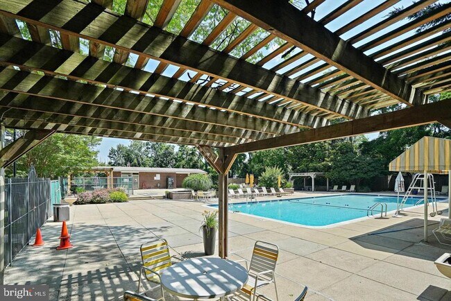 Building Photo - 11801 Rockville Pike