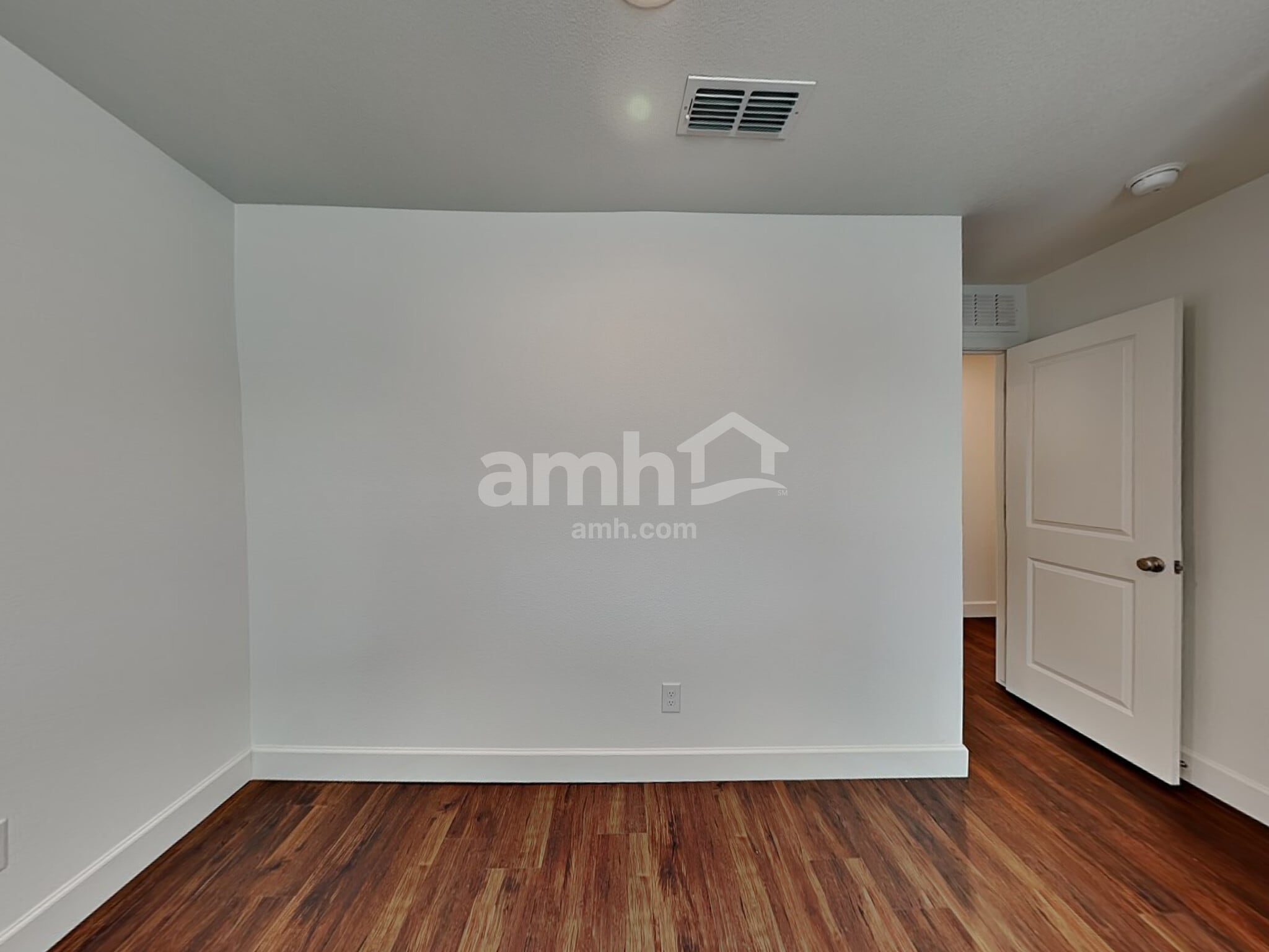 Building Photo - 17130 Puget Ave